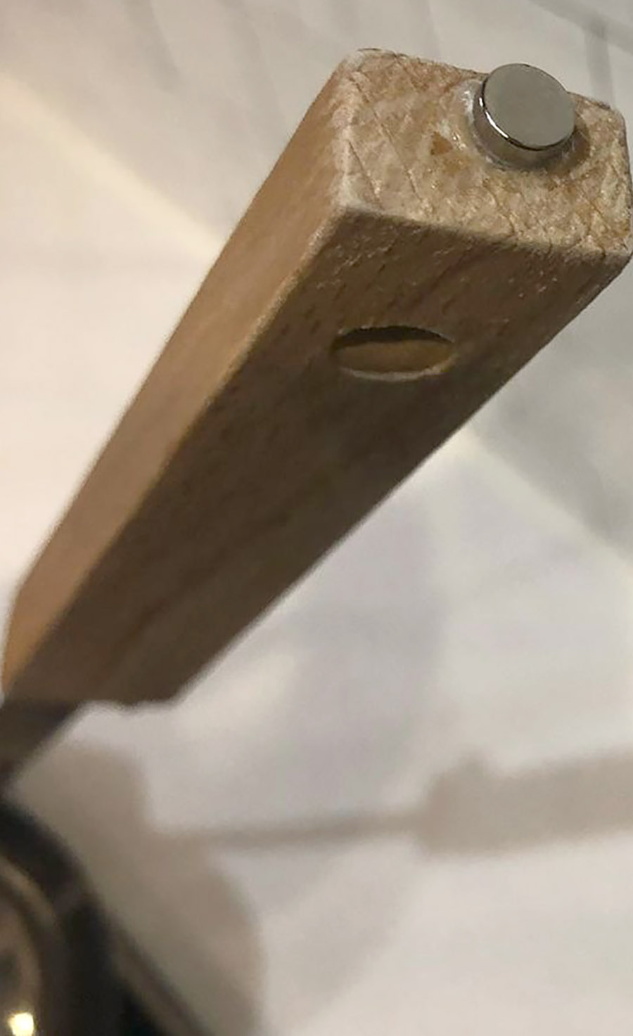 家居整理只会断舍离？日本主妇流行磁铁收纳术，高效盘活角落空间