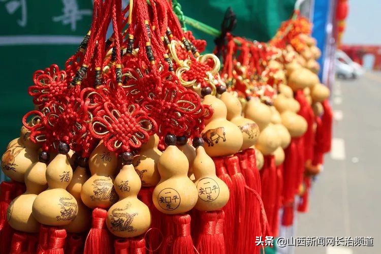 鎴戜滑韬竟鐨勬柊闂绘湁鍝簺,鎴戜滑韬竟鐨勪簩闈掍細灞辫タ