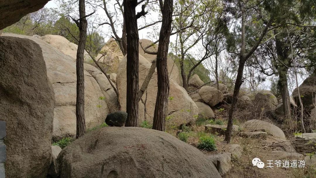 邹城峄山石头怎么形成的,峄山的石头是怎么形成