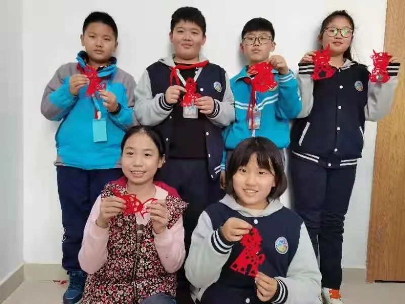 小学有特色的社团活动课,胶州市第六实验小学运动会