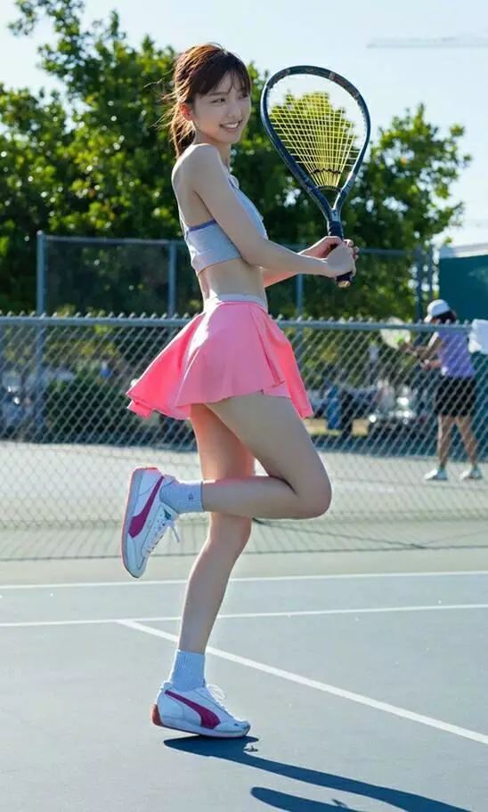 日本网球少女拍照,日本女明星网球照