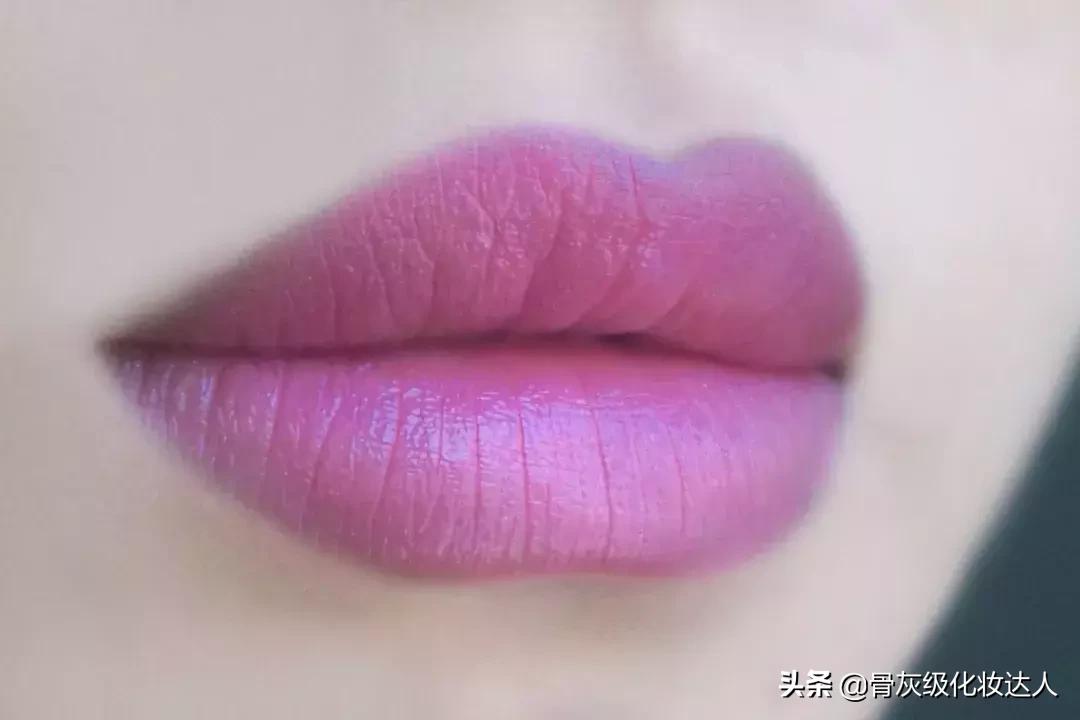 买到不喜欢的口红,显老气的口红怎么拯救