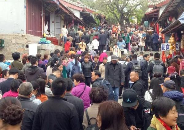 祝泰山老奶奶生日开心快乐,今天是泰山老奶奶生日吗