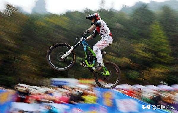 牙掉了装回去后需要关注什么,自己的牙掉了还能装回去吗