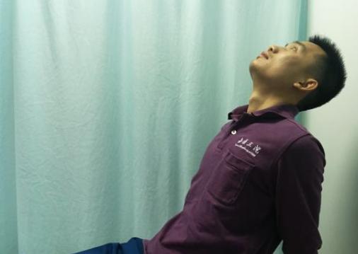 胸部不适干咳,干咳会跟胸部有关系吗