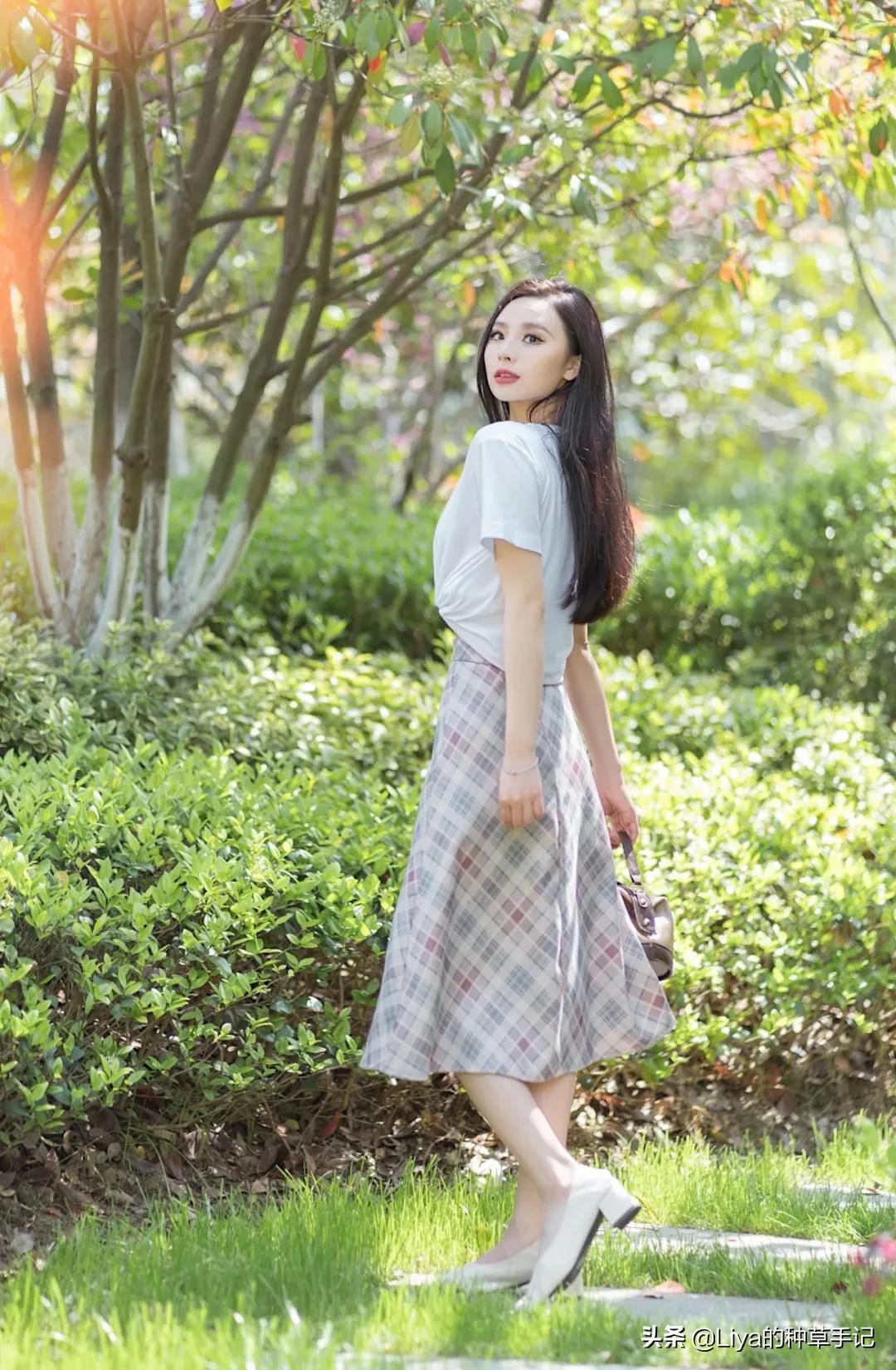 凉鞋穿起来拖沓,凉鞋穿起来没气质