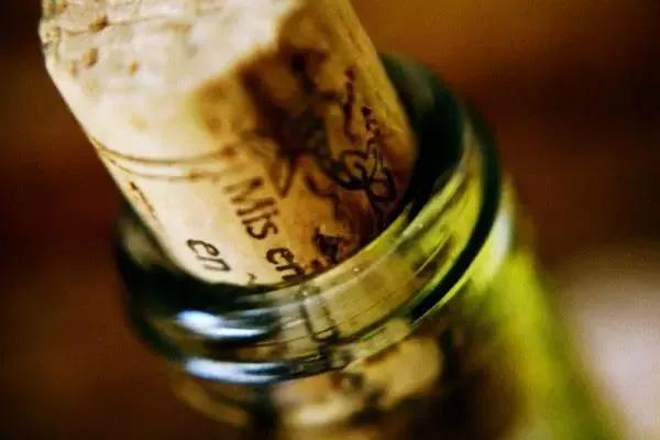 试过无数坏掉的酒之后，我总结出了这些经验……