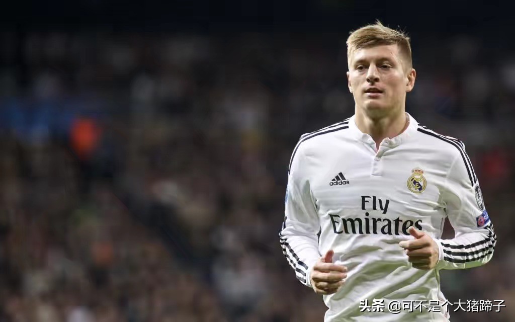 实况足球手游新赛季最强人物,实况足球手游新赛季最强阵容