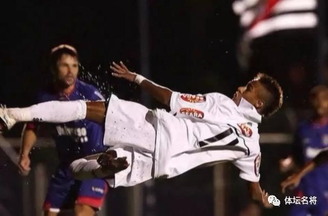 巴西贫民窟出来的足球巨星,巴西贫民窟富二代