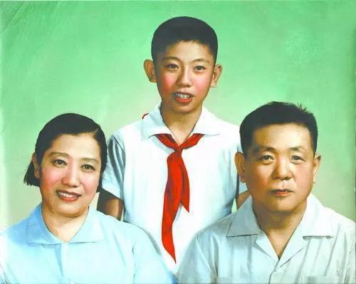两弹元勋彭桓武中断异国恋,彭桓武年轻照片