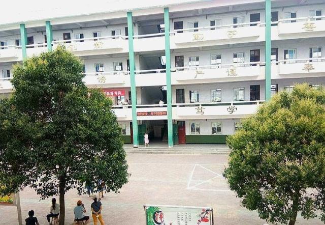 临颍：三高中招考试备考培训工作有序进行