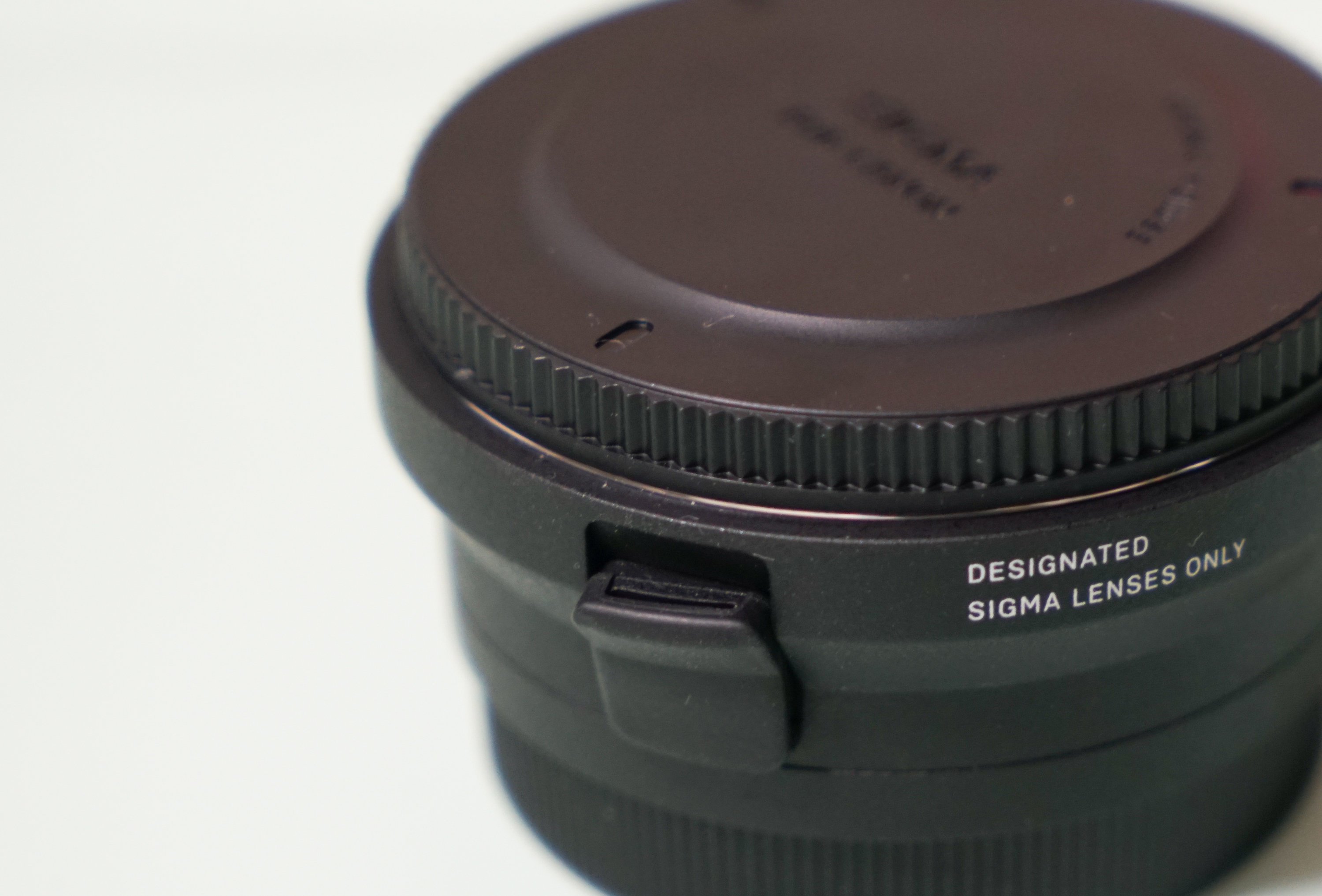 索尼微单a7c搭配适马镜头 (索尼a7m可以用佳能ef口镜头吗)