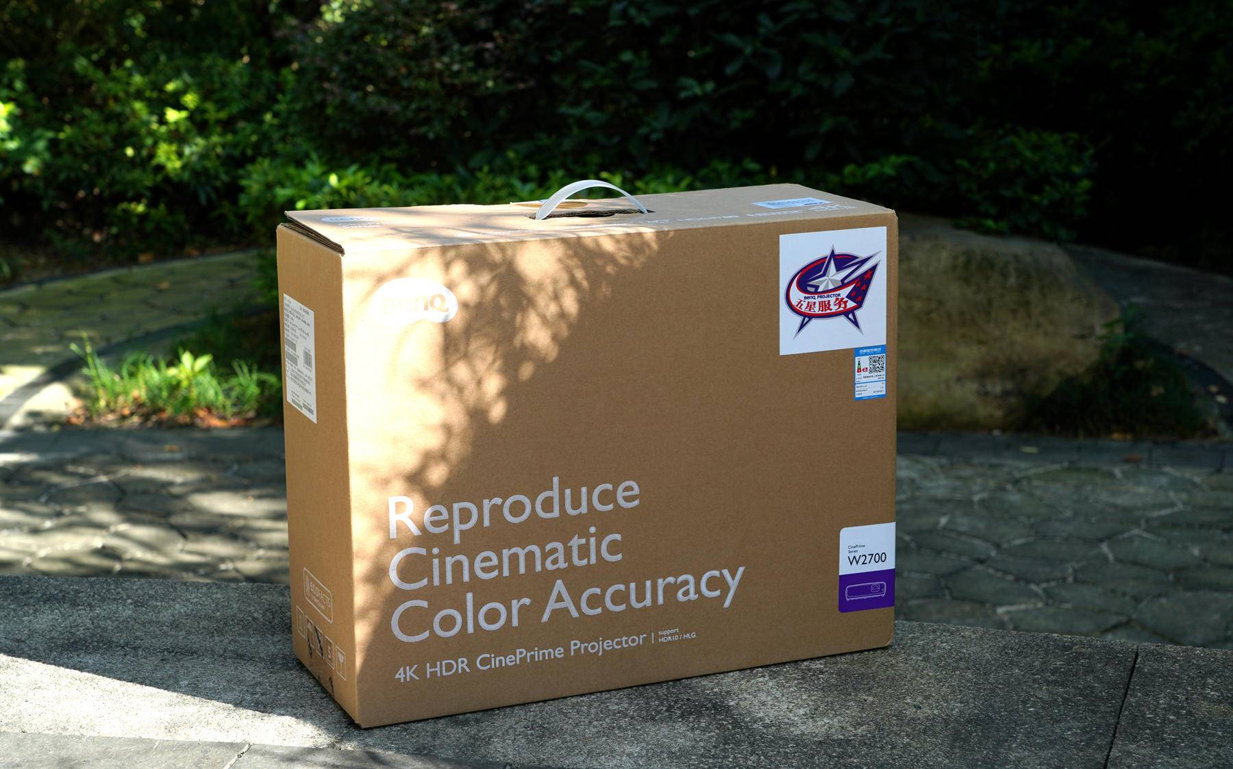 明基投影仪w4000和w2710对比评测,明基w2700brilliantcolour