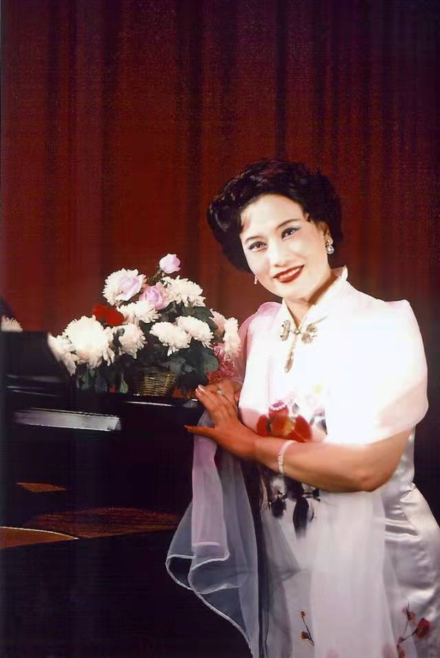 歌唱家朱逢博简历,歌唱家朱逢博的近况