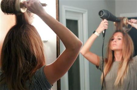 用了护发素头发好塌,用了护发素掉头发