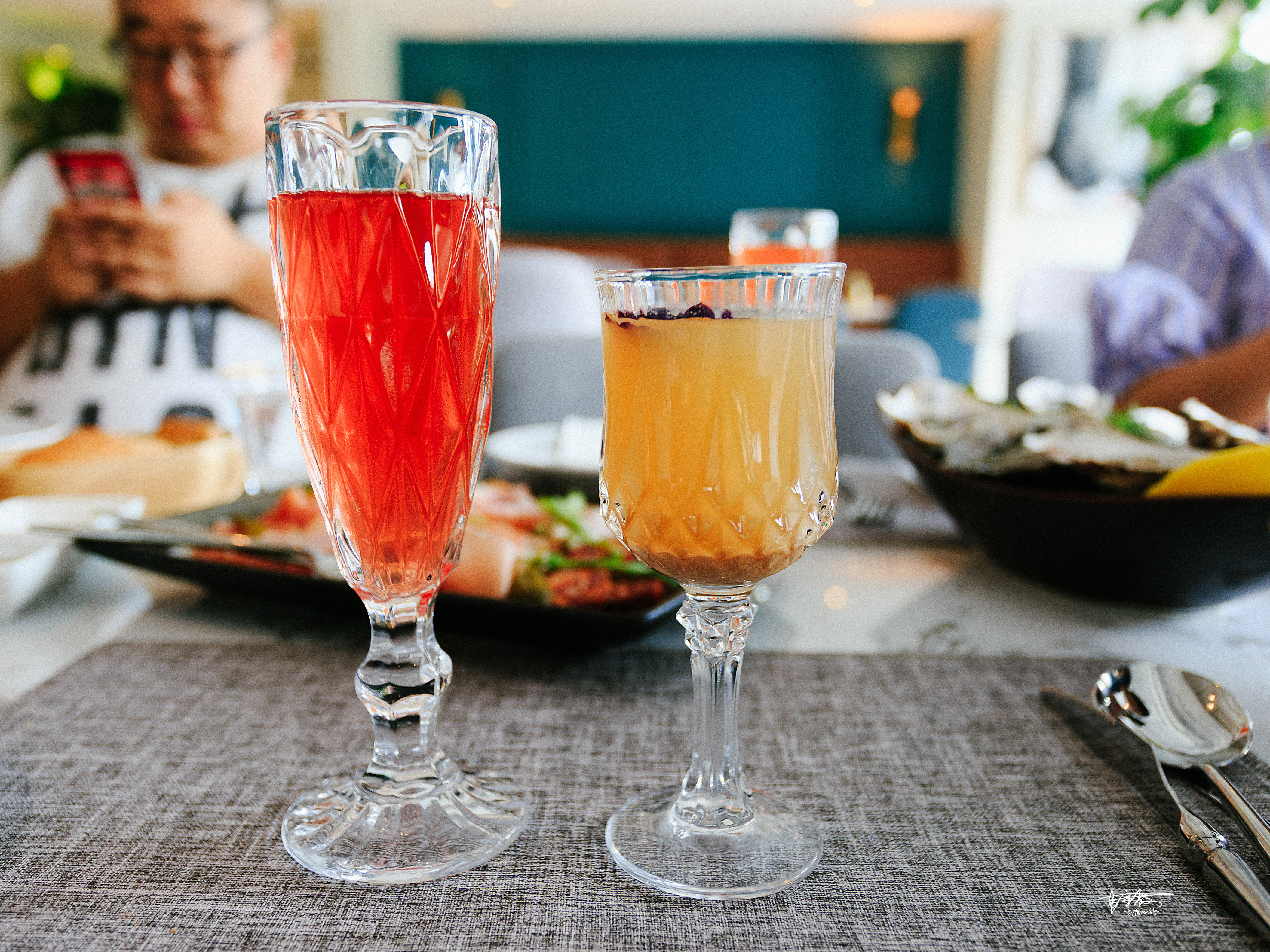 有一种美食叫相见恨晚，西单藏着一家闹中取静的美味西餐厅