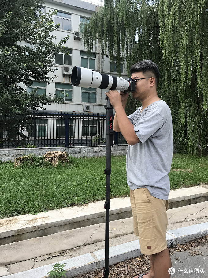 如何选择摄影独脚架,独脚架和三脚架怎么选
