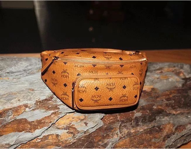 从濒临倒闭到年营收25亿,从濒临倒闭到市值266亿