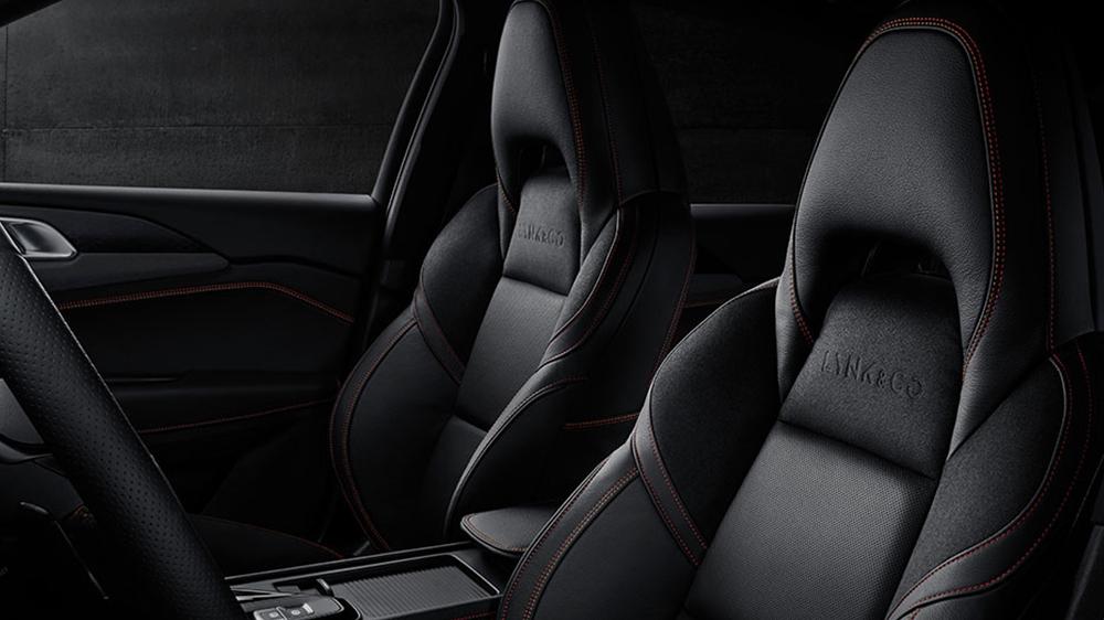 2.0t强悍动力加持,2.0t动力最强的小钢炮车型