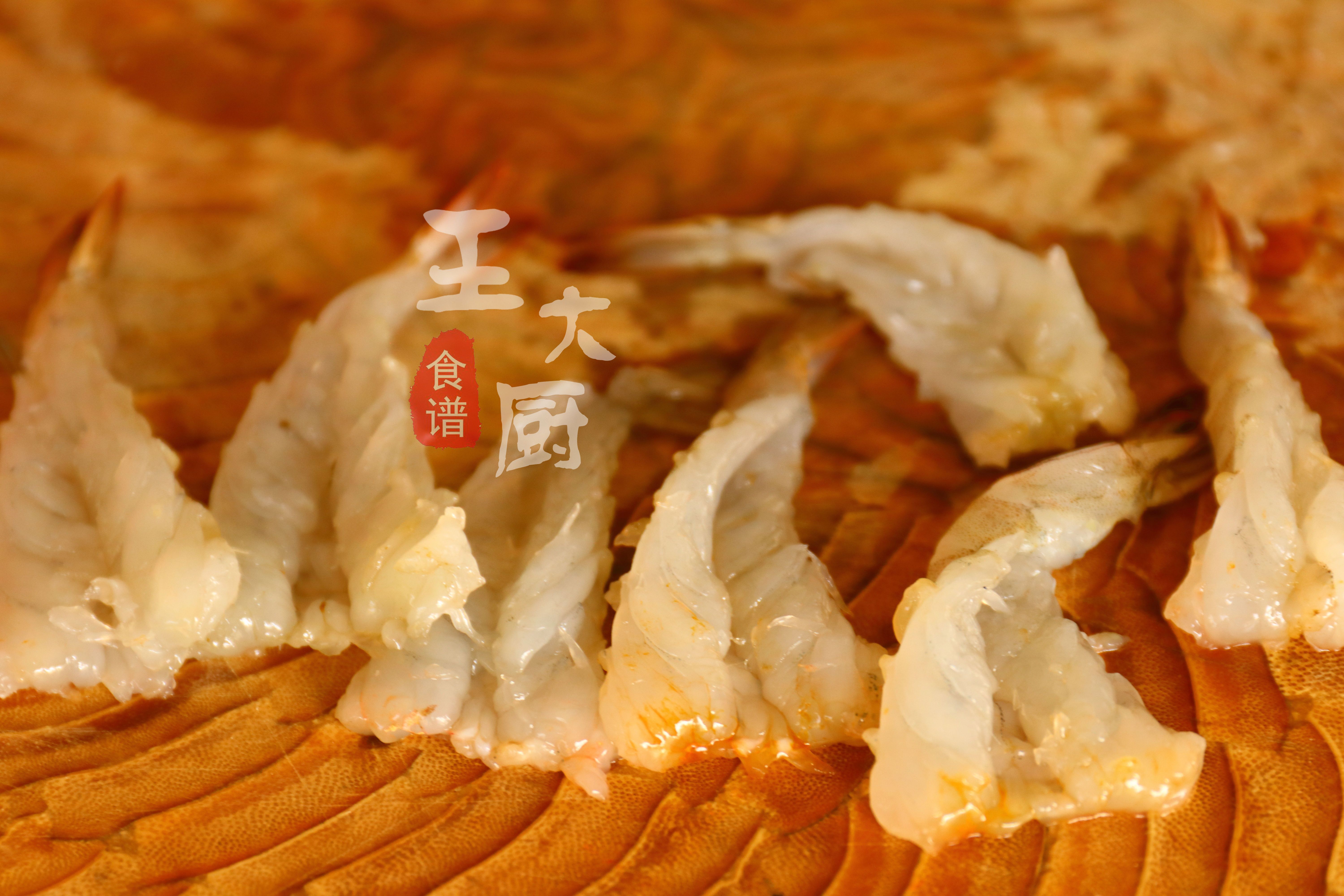 面包糠炸虾的家常做法酥脆好吃,面包糠炸虾的家常做法简单又好吃