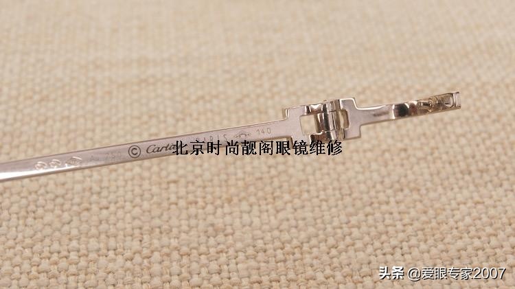 卡地亚眼镜原装镜片有什么效果 (卡地亚眼镜的缺点)