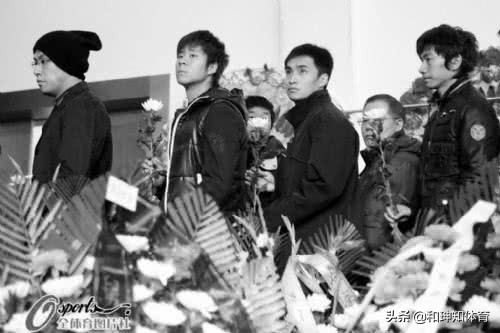 祭奠那些流逝的青春,祭奠那些死去的青春