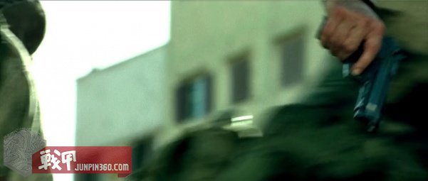 美国黑鹰战机坠落视频,黑鹰坠落最震撼视频