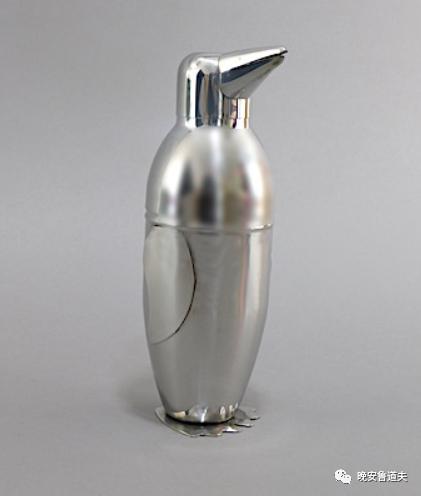 调酒师摇壶花式,调酒师初学用哪种摇酒壶