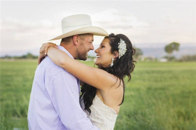 人一旦心凉了就会沉默,当一个男人心变冷的时候