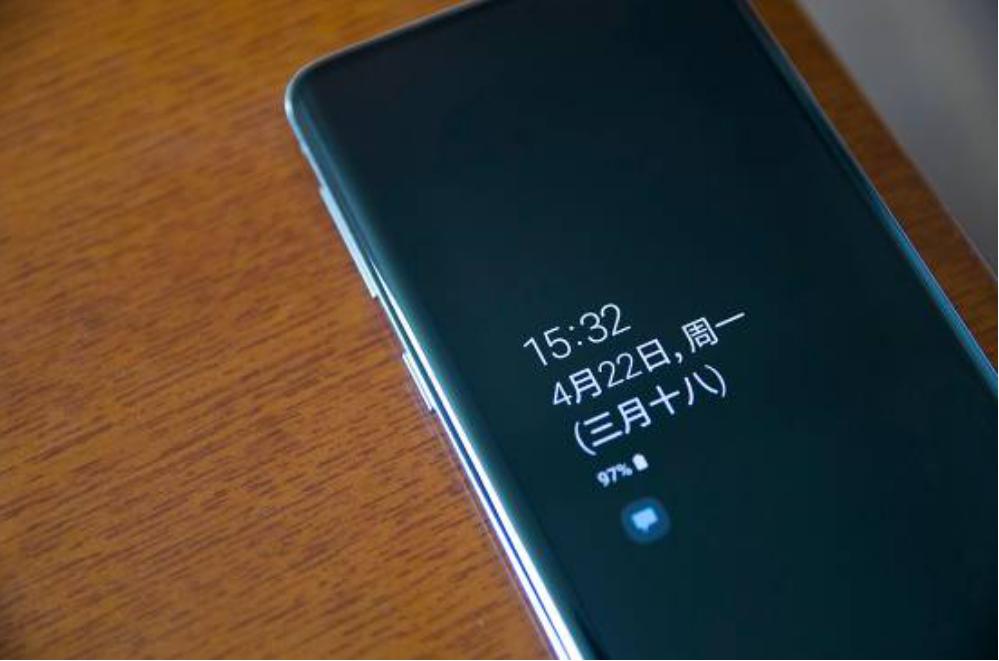 三星galaxys10打游戏,三星galaxys10哪些地方惊艳到你