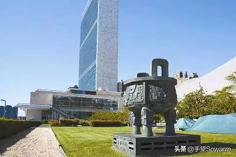 “兴正礼乐，度制于是政”，国礼是政治的媒介？