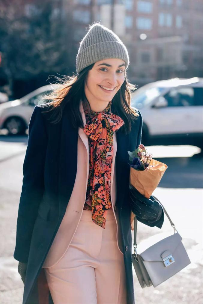 冬季女哪种帽子最百搭,女生选帽子的方法