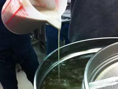 真正的红酒是怎么酿造的,喝了这么多年酒