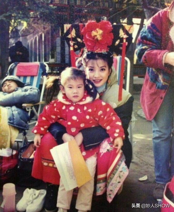 还珠剧组最全重聚泪崩了,还珠艺人23年后今昔对比