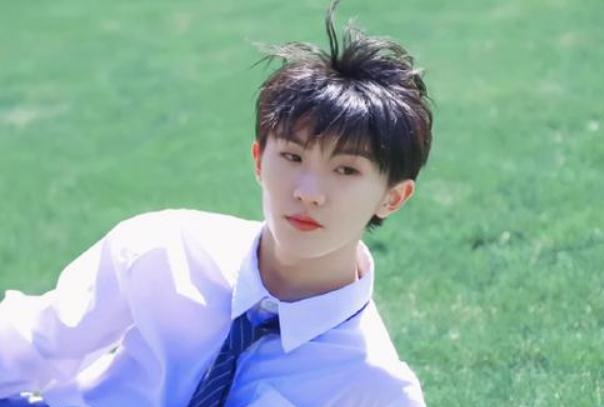 马嘉祺正走在高考的路上,马嘉祺高考闭关纪录片