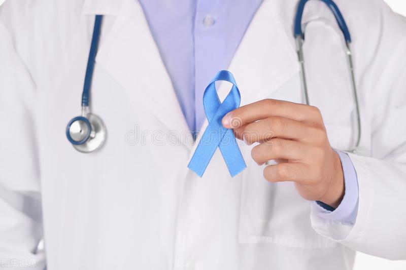 伟哥和达泊西汀可以一块吃吗,伟哥跟达泊西汀能一起吃吗