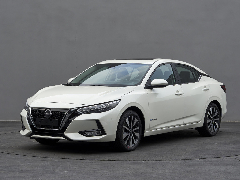 日产轩逸家用省油代步车,日产轩逸适合中年人开吗