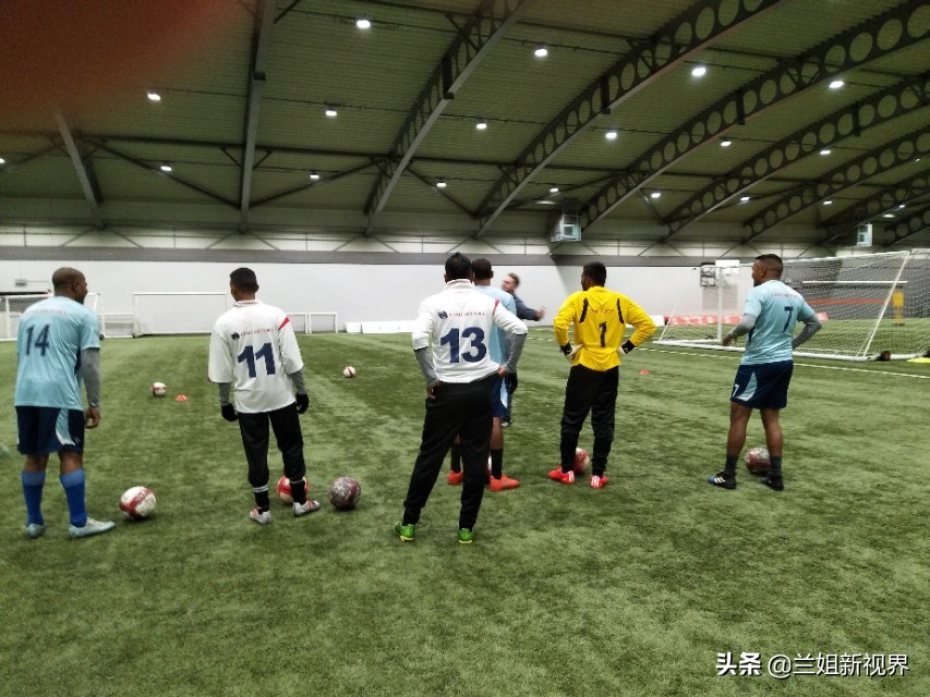 利物浦青训参观,到英国看一场英超