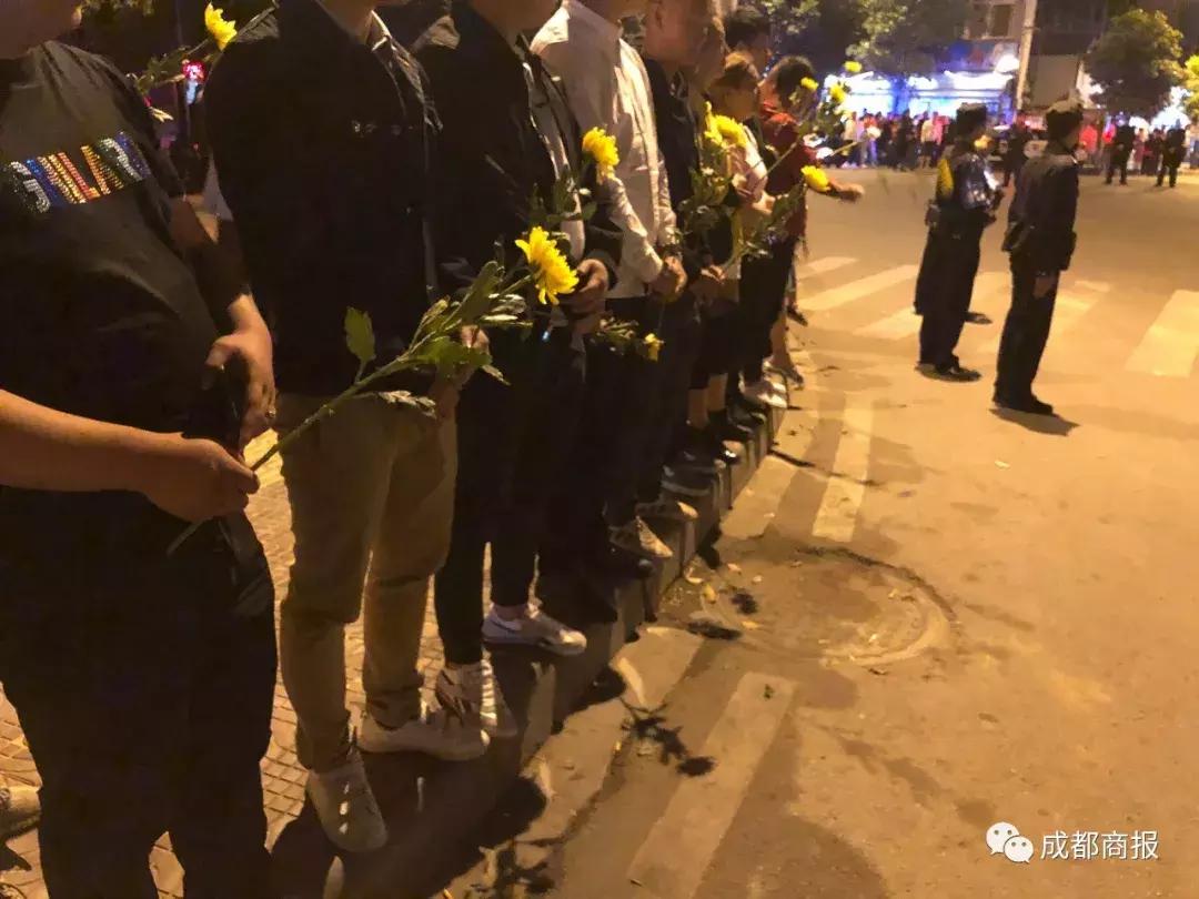 大火冲来，跳下悬崖……24个90后、2个00后、1个80后的最后朋友圈