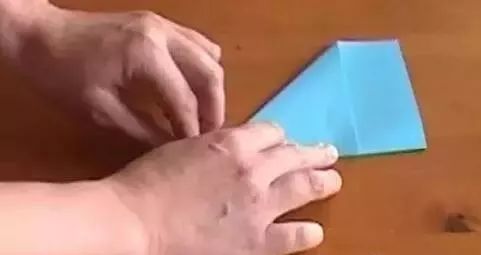 幼儿春节主题手工制作：灯笼+贺卡+鞭炮！