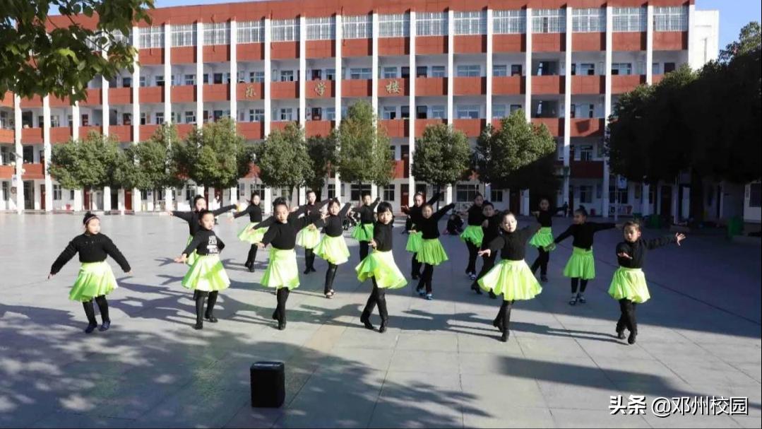 三小社团活动,邓州市城区三小名单公布