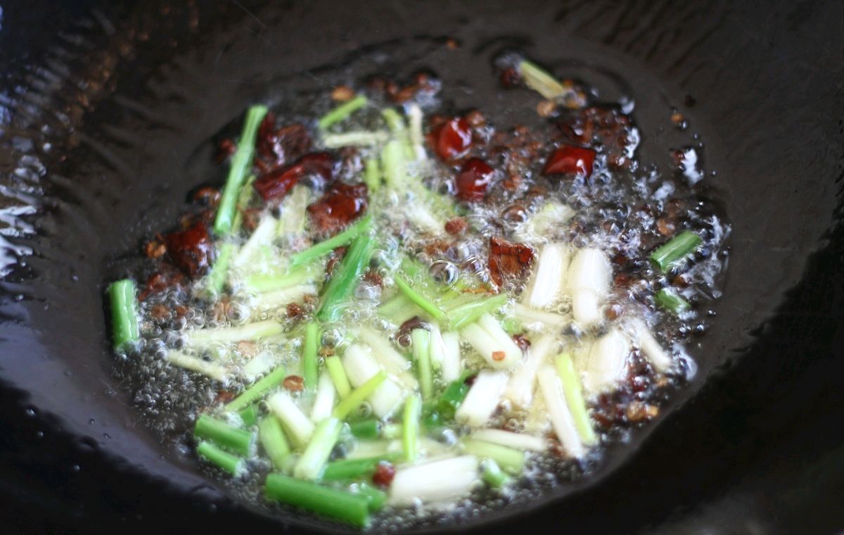 饺子馅腥味怎么去除,调饺子馅放什么调料去腥