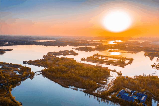 双湖环绕大学城,双湖奇观城东大学城