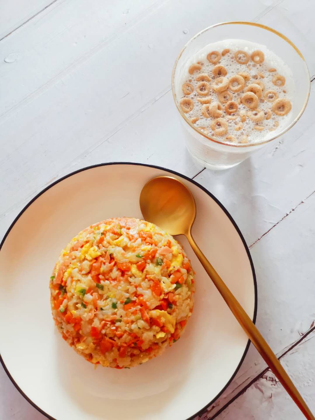 这个疫情中心的居民小区为何不“卖惨”？揭开逆境下的自强自愈秘笈