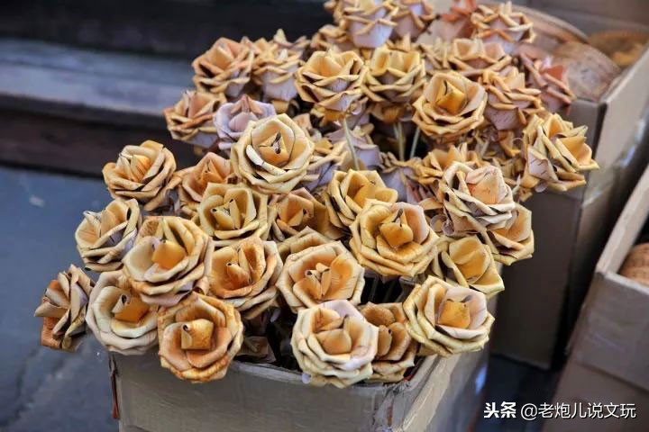 莫斯科也有一个“潘家园”二战*榴弹手**、*弹子**都卖