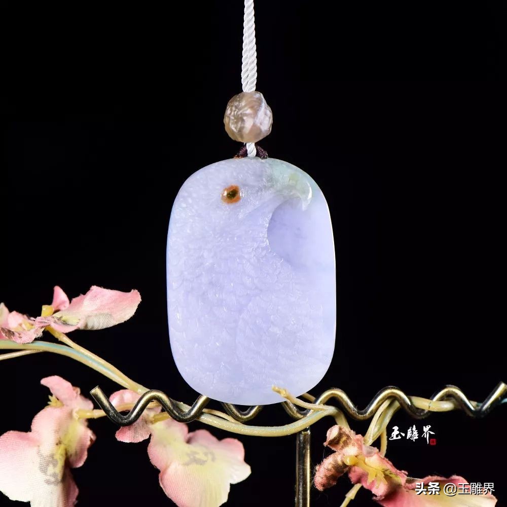 瑕疵变亮点！琢玉高手点睛之笔，眼一眨雕活了