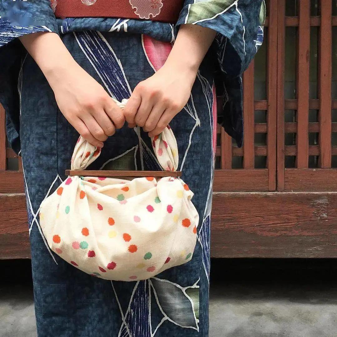 日本|它是一块布但不仅仅是块布