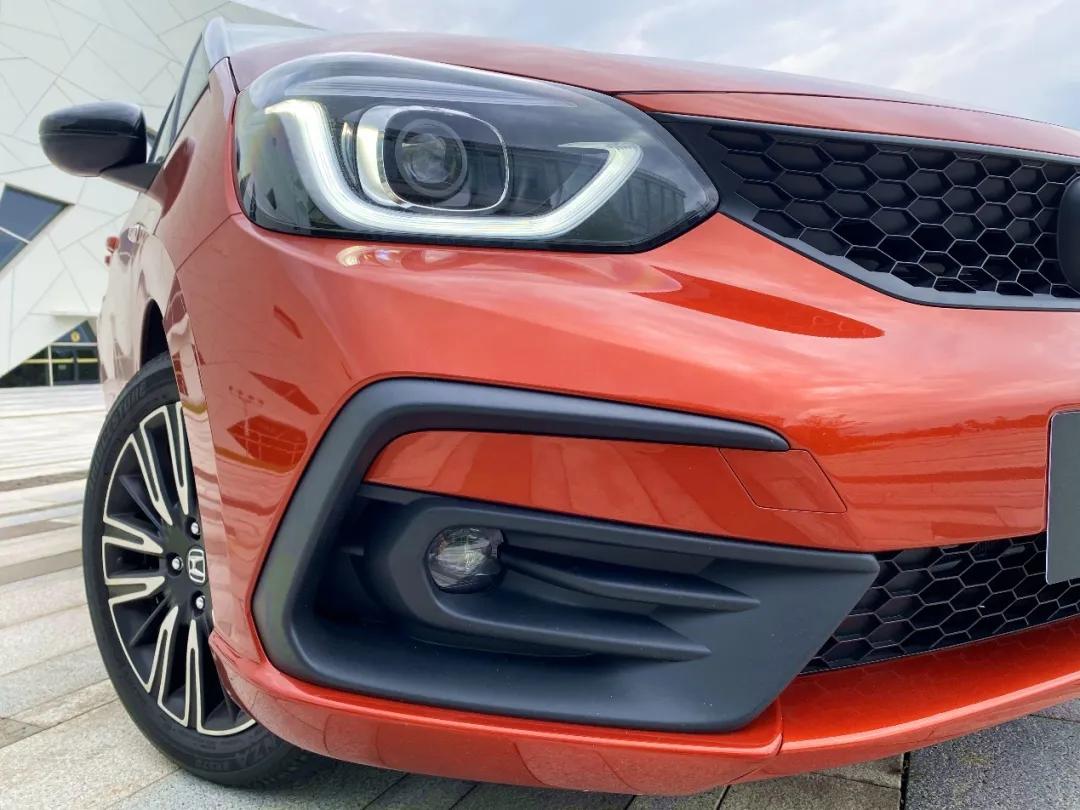 小型汽车的底盘都多高,小型车底盘