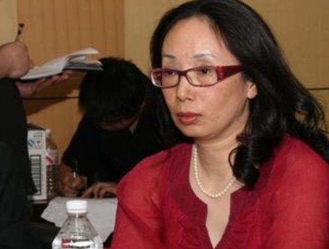 中国女老板身价,足坛最漂亮的女老板