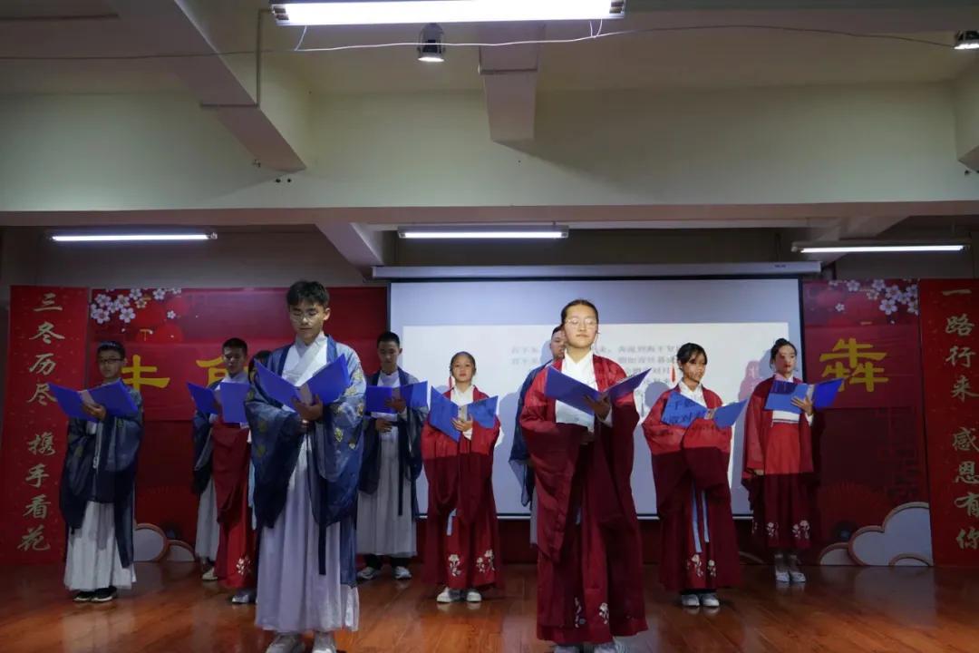 三中诗词大会,昆明市第三中学空港实验学校校歌